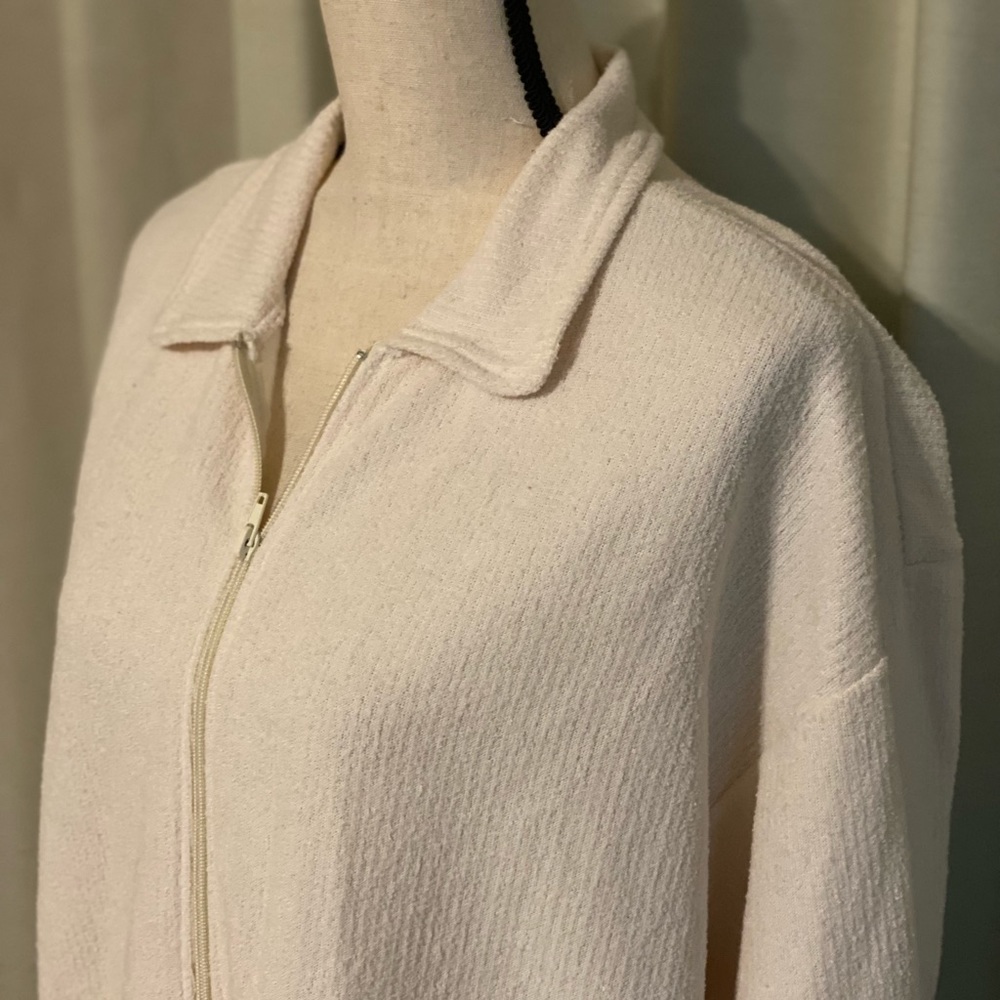Cream Track Suit - Picture 6 of 8